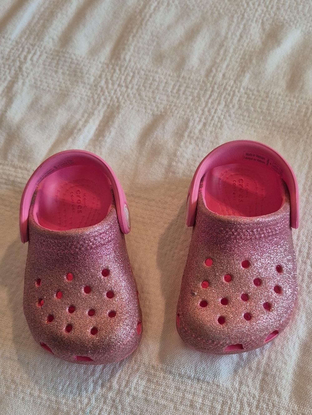 Crocs sparkly girls size C4 good used condition